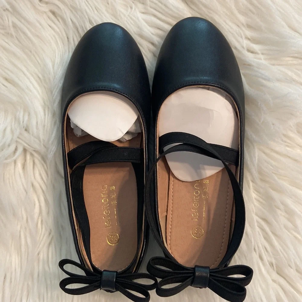 Chic Black Ballet Flats with Bow size 33 measurements of shoes provided in photo
